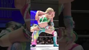 【女子プロレス】岩谷麻優の必殺技名鑑『スタンディング・ドラゴンスリーパー』！【スターダム】
